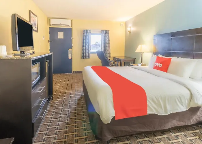 Oyo Hotel Knoxville Tn Cedar Bluff I-40