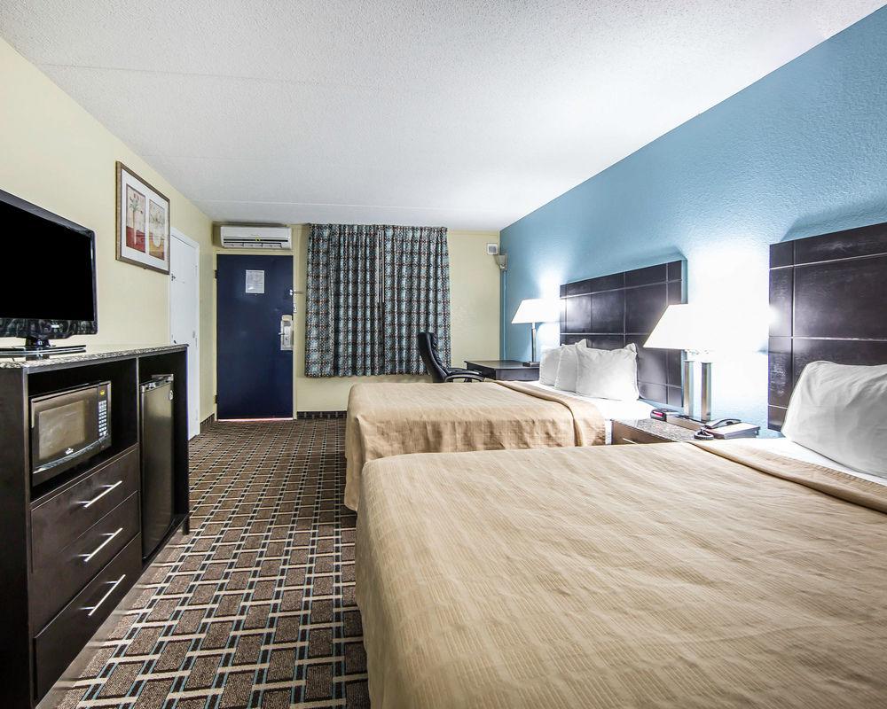 Oyo Tn Cedar Bluff I-40 Hotel