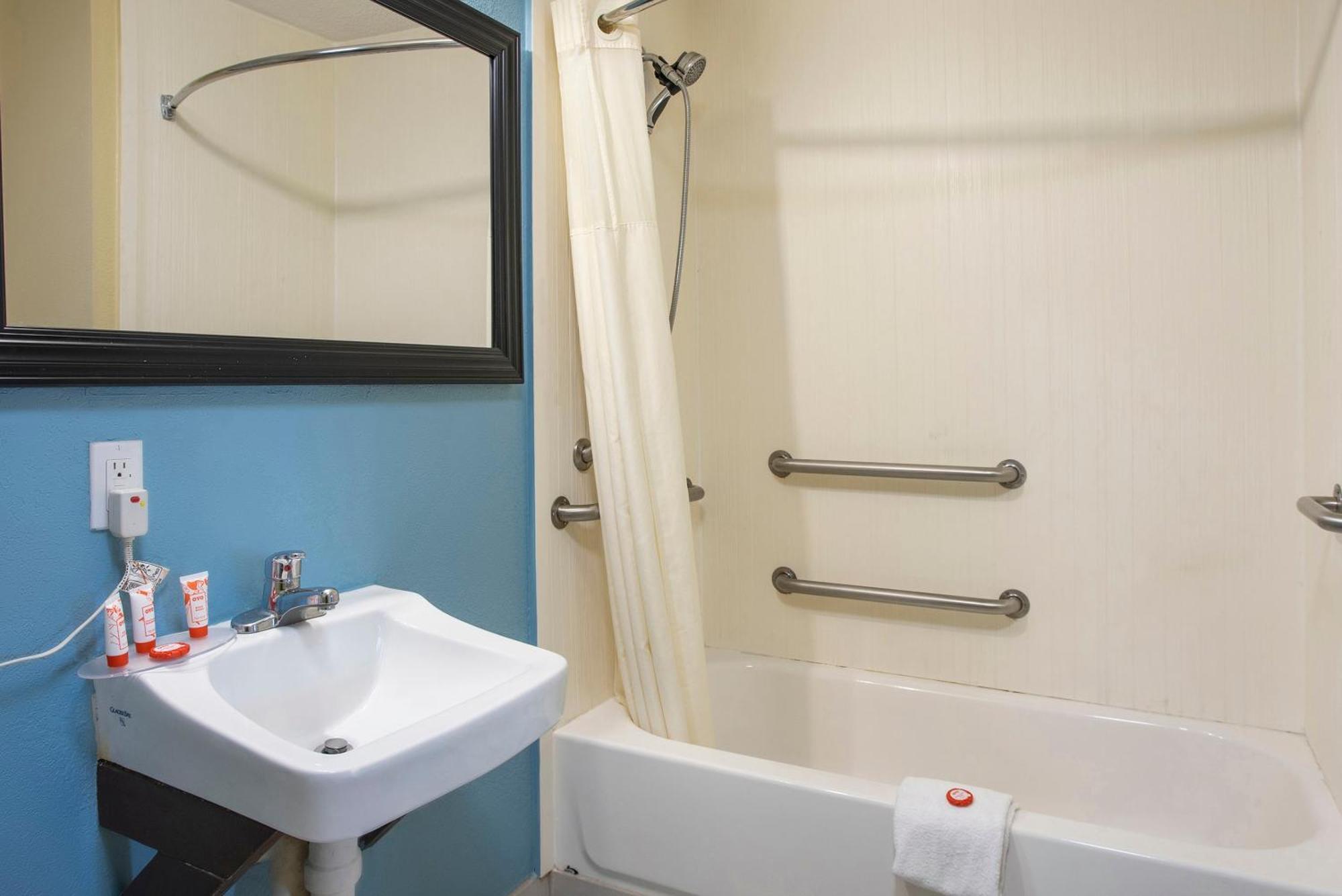 Oyo Tn Cedar Bluff I-40 Hotel 2*