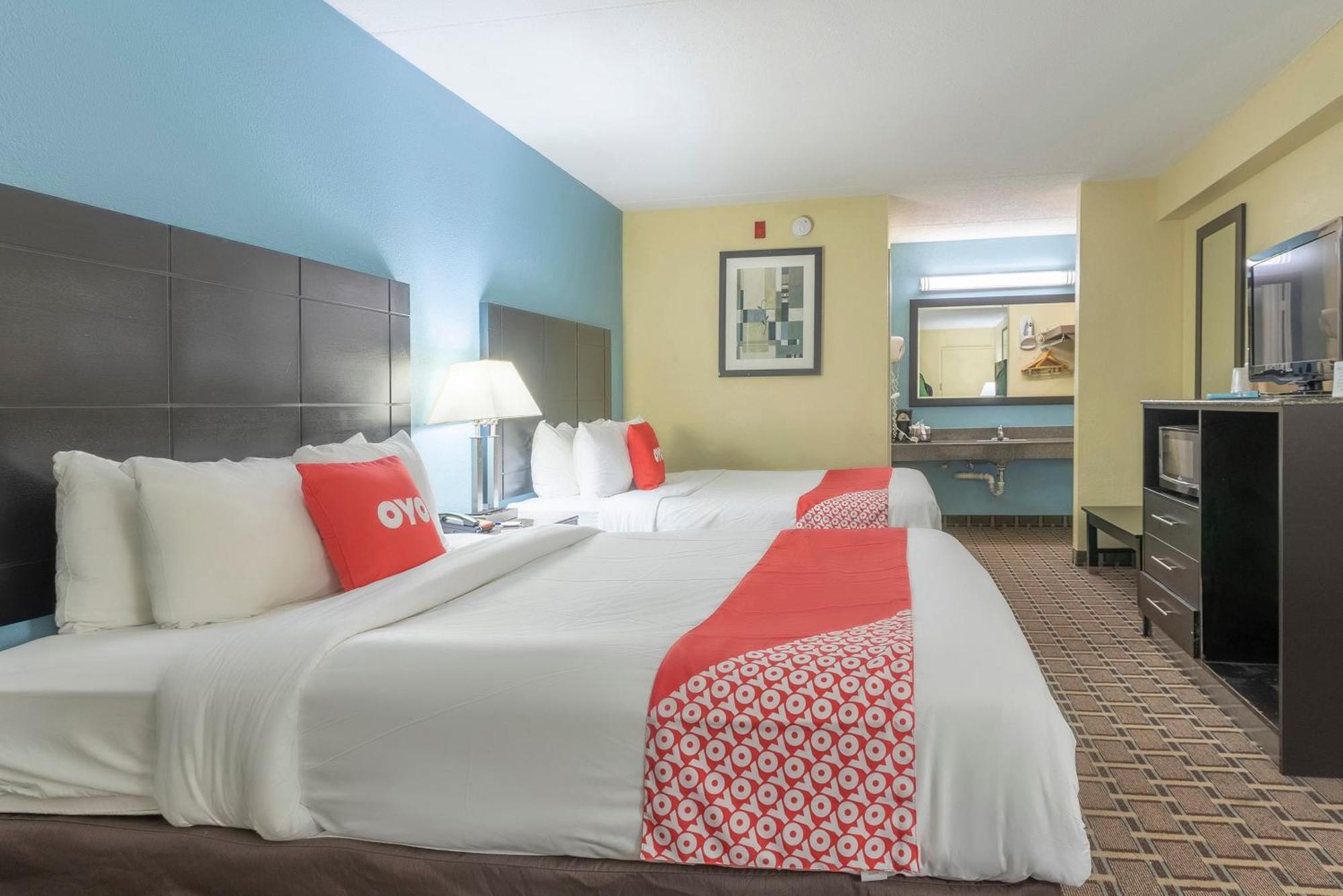 Hotel Oyo Tn Cedar Bluff I-40 Knoxville