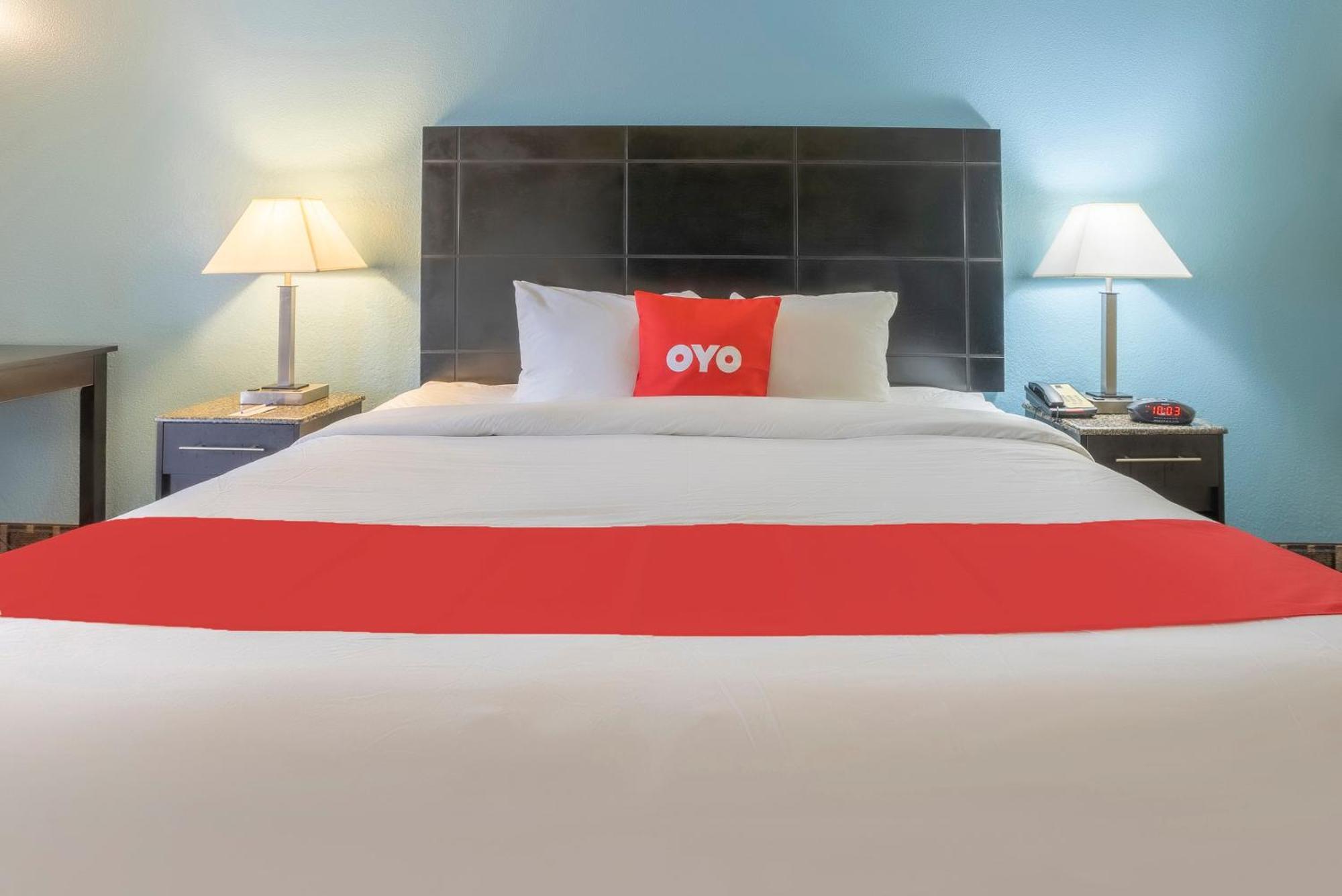 Oyo Tn Cedar Bluff I-40 Hotel