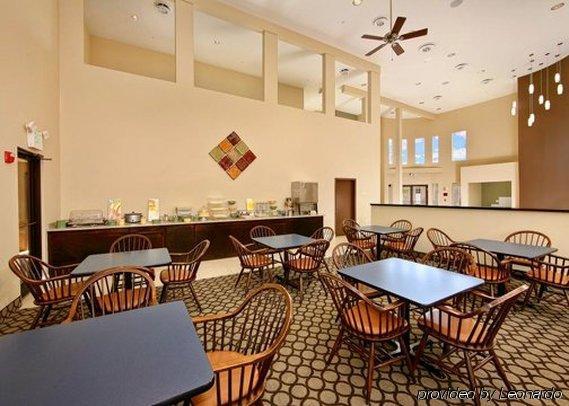 Hotel Oyo Tn Cedar Bluff I-40 Knoxville